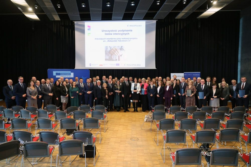 https://fundusze.malopolska.pl/efekty/8211-malopolski-tele-aniol-20-operacja-o-znaczeniu-strategicznym