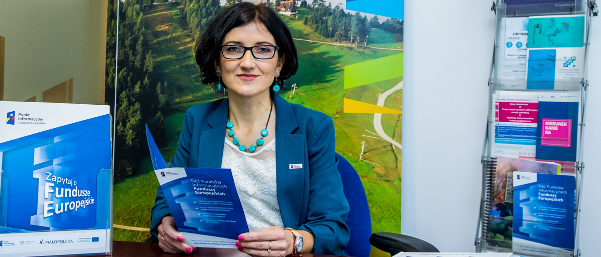 Konsultantka w Punkcie Informacyjnym Funduszy Europejskich